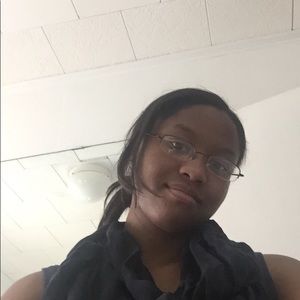 Meet your Posher, Kendra